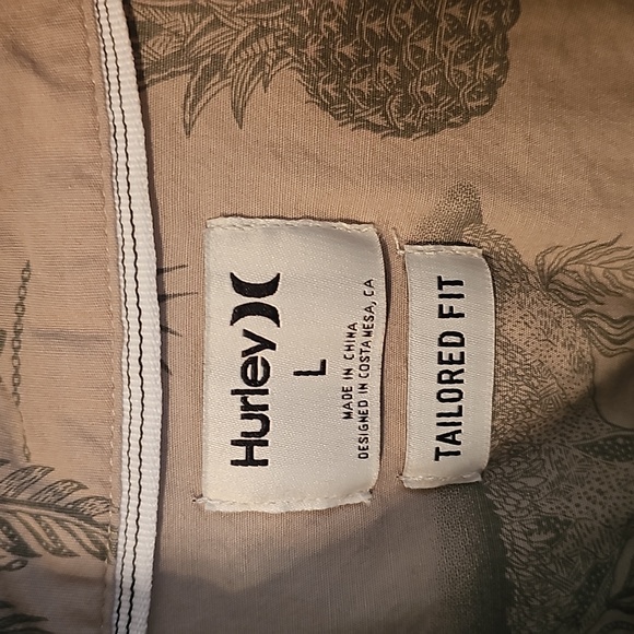 Hurley, aloha, tailored fit, button down, short sleeved, shirt - Picture 2 of 5